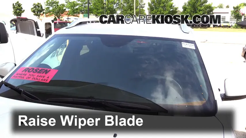 2015 Jeep Cherokee Latitude 2.4L 4 Cyl. Windshield Wiper Blade (Front)